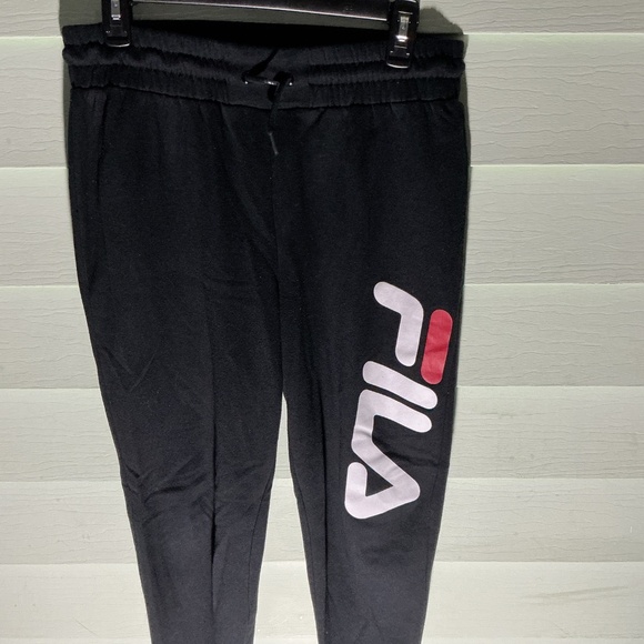 Woman’s Fila joggers - Picture 1 of 4